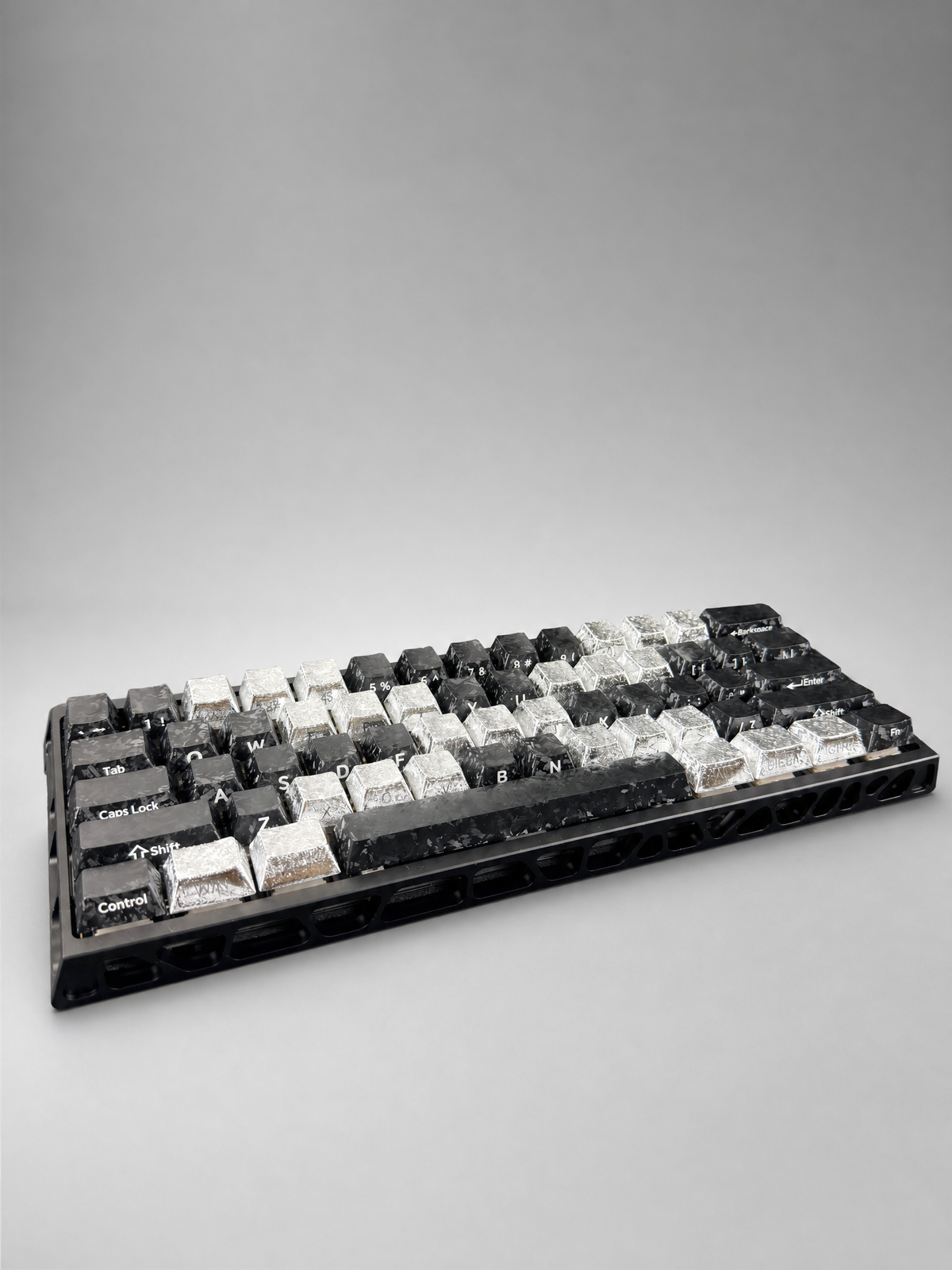 Keyzen Studio Ultimate Duo Carbon Fiber X Wooting HE 60 V2